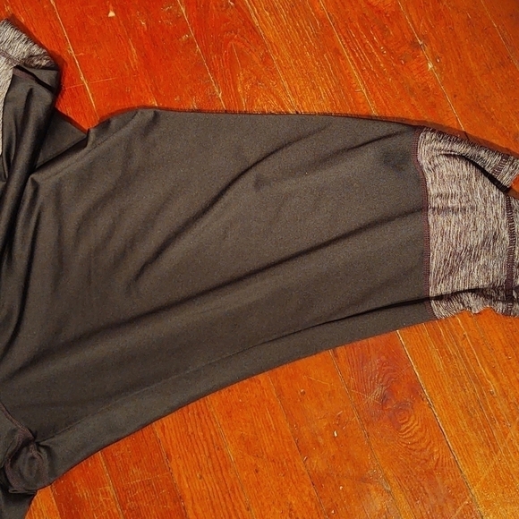 Ideology Cropped Black Leggings with Gray Space Dye Trim Sz 3X - Picture 4 of 10